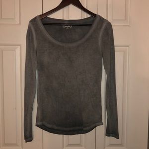 Long sleeve t-shirt